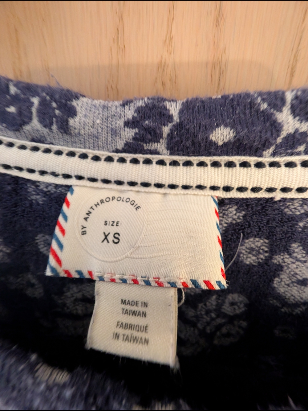 Anthropologie XS Blue Floral Short Sleeve Crewneck Tee - Picture 3 of 5